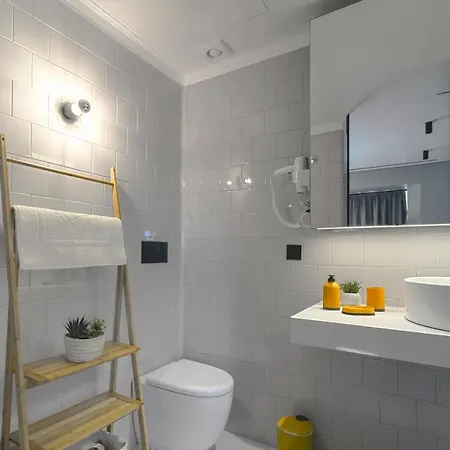 Alegria Suites By Porto City Hosts Exterior photo