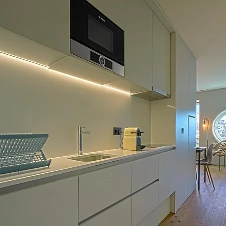 Alegria Suites By Porto City Hosts Exterior photo