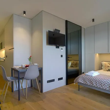Alegria Suites By Porto City Hosts Exterior photo