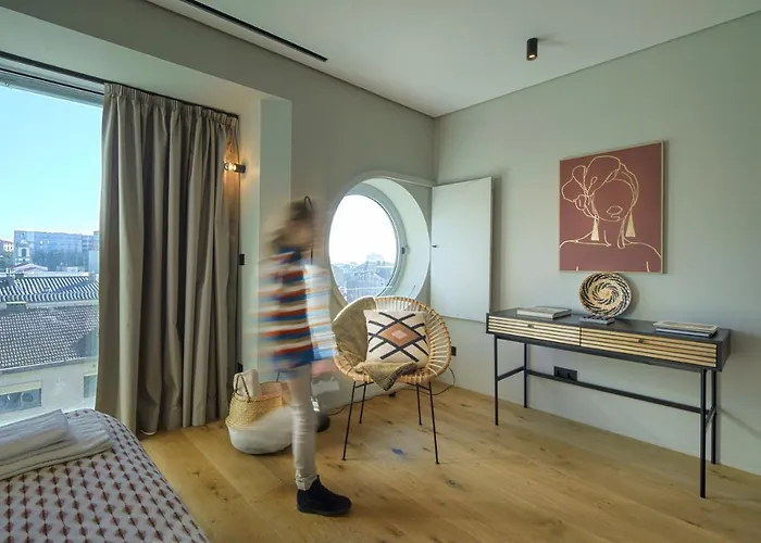 Alegria Suites By Porto City Hosts